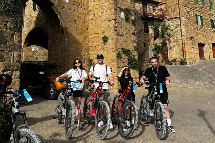 E-bike tour Montepulciano and Val d’Orcia with Guide 3