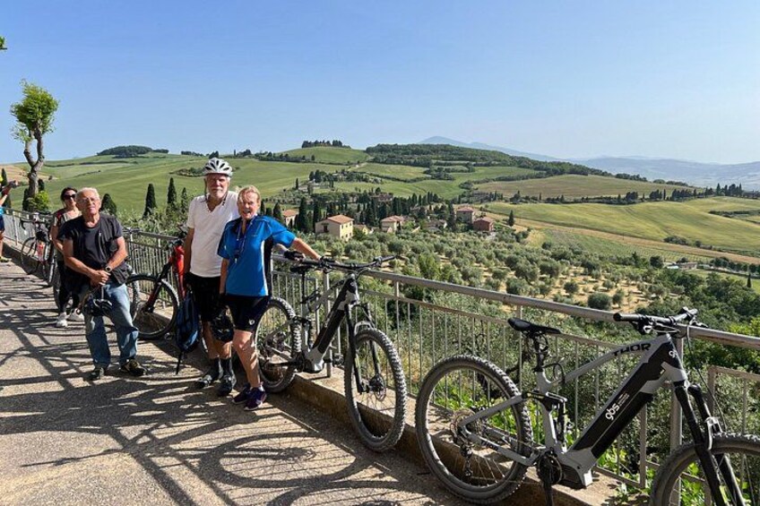 E-bike tour Montepulciano and Val d’Orcia with Guide 1