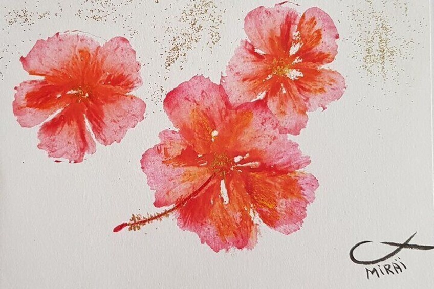 Tres flores de hibisco con una firma. 4