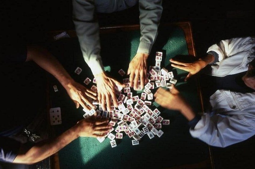 Learn Mahjong Cultural Immersion Through Traditional Game 4