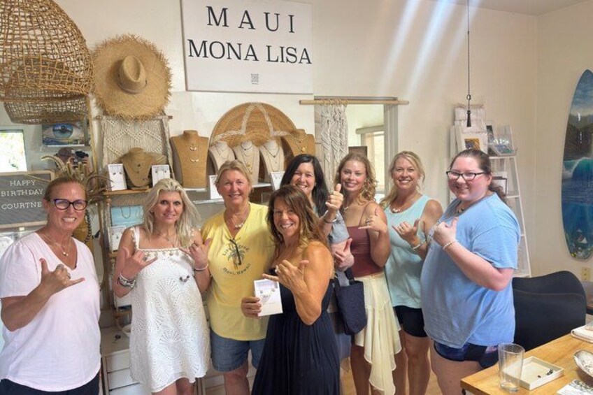 Maui Jewelry Making Class with Puka Shells and Pearls 2