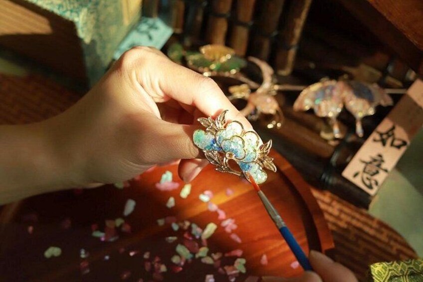 Hanfu and Intangible Cultural Handcraft Experience 5