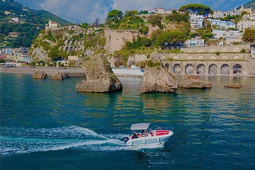 Amalfitan coast boat rent no license or with professional skipper 4