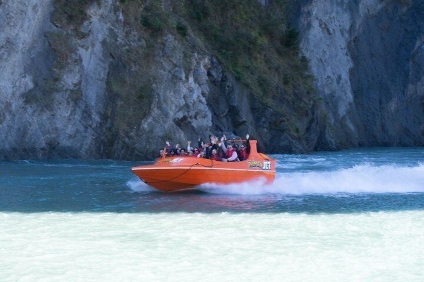 30-Minute High-Speed Thrill Queenstown Jet Boat Adventure 3