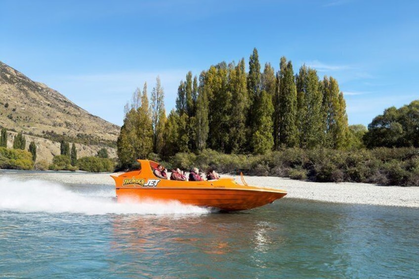 30-Minute High-Speed Thrill Queenstown Jet Boat Adventure 4