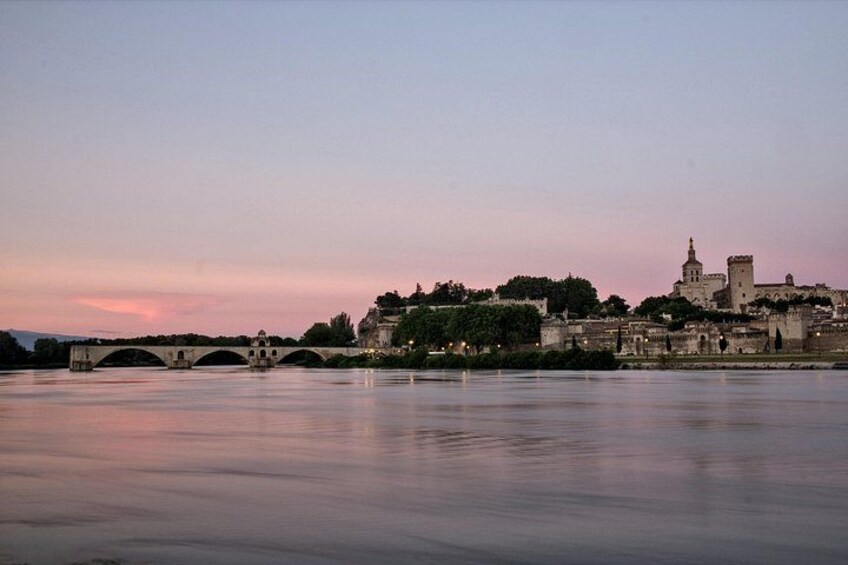 Avignon City Walk with Audio Guide in 7 Languages on your Phone 2