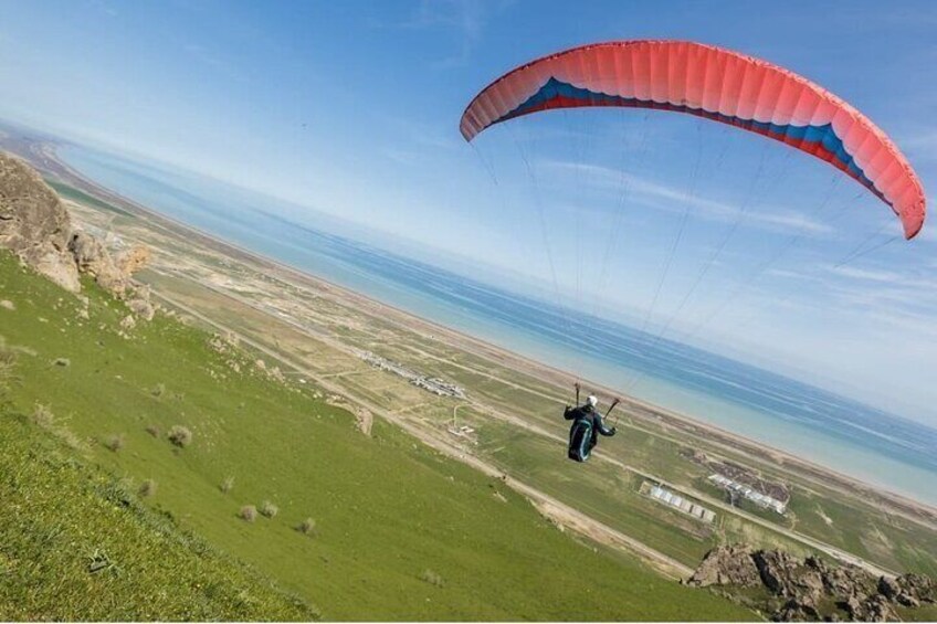 Paragliding in Azerbaijan a Fly Over Beshbarmag Mountain 1