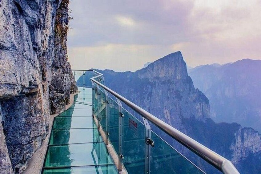Double-Night Private Tour: Tianmen Mountain & 72 Odd Towers 4