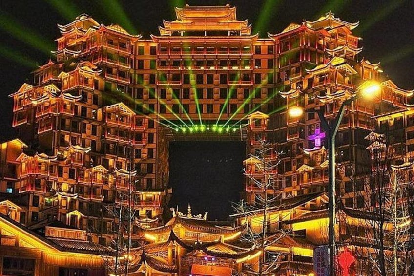 Double-Night Private Tour: Tianmen Mountain & 72 Odd Towers 1
