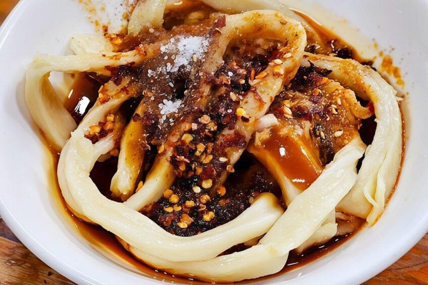 Chengdu Yulin Road Food Tour with Guide and Optional Cocktails 5