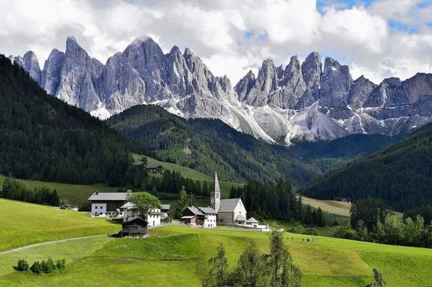 Dolomites and Lago di Braies Day Tour with Private Car and Guide 2