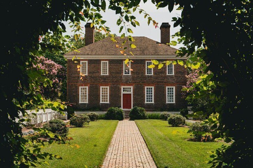 Colonial Contradictions Self Guided Walking Tour of Williamsburg 2