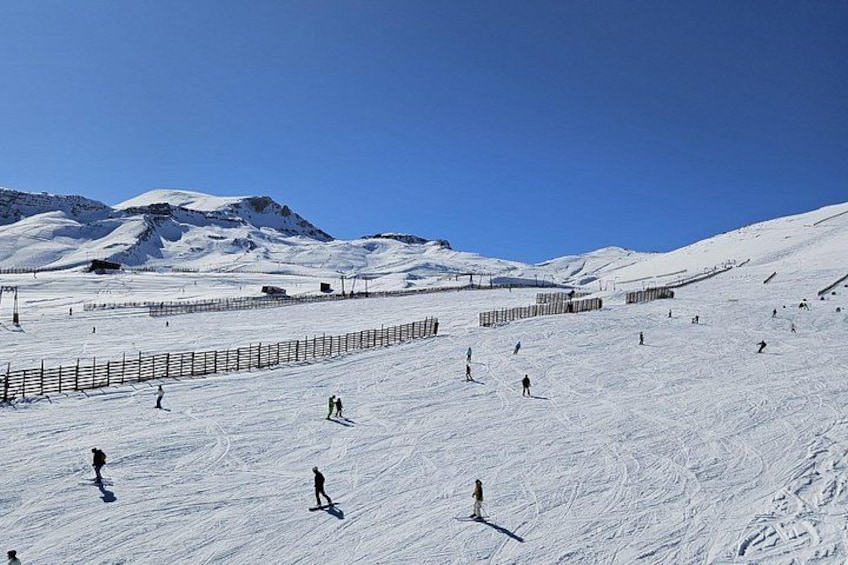 Private Ski Day in the Andes from Santiago with Guide 2