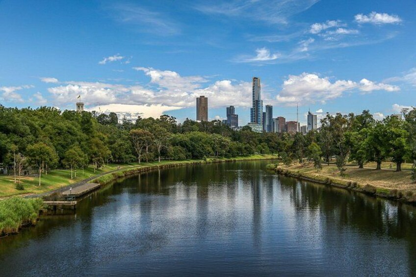 Scenic strolls and skyline reflections await. 4