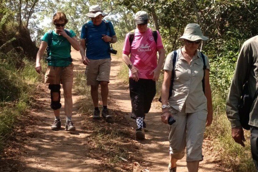 Scenic Hiking Through the Aravalli Hills of Udaipur 4