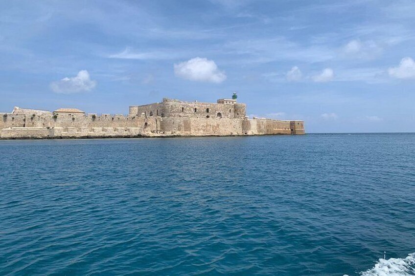 Syracuse: Full Day Private Boat to Caves and Coves with Aperitif 3