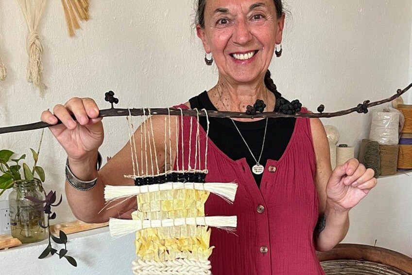 Learn how to weave with natural fibers in San Miguel de Allende 2