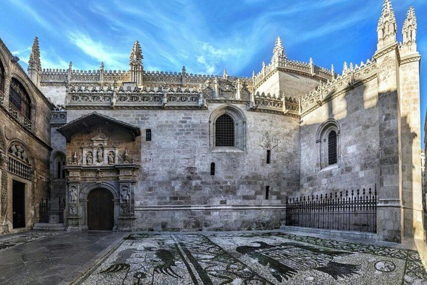 VIP Private Walking Tour in Granada 1