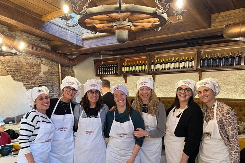 Experience Pasta e Vino Navigli Cooking Class 3