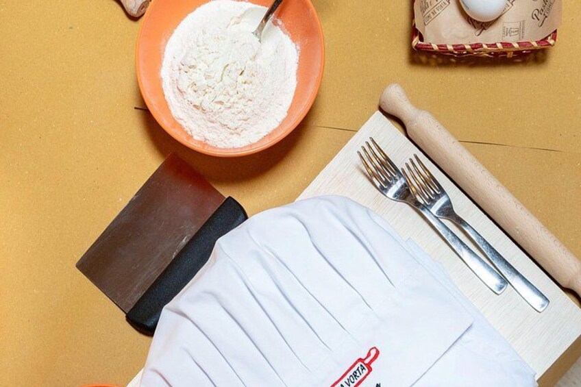 Experience Pasta e Vino Navigli Cooking Class 2
