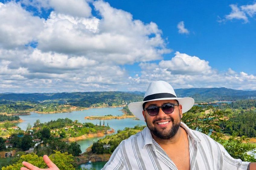 Guatapé and Boat Tour with Lunch and Breakfast 4
