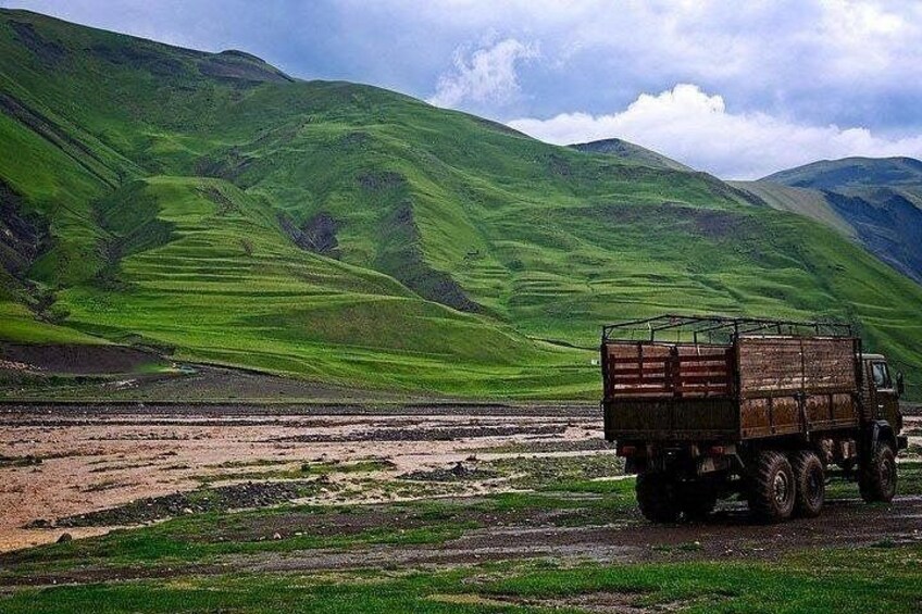 Gobustan mud volcano tour 1