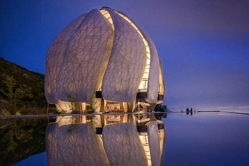 Cousiño Macul Vineyard and Bahai Temple Cultural Tour with Wine 1