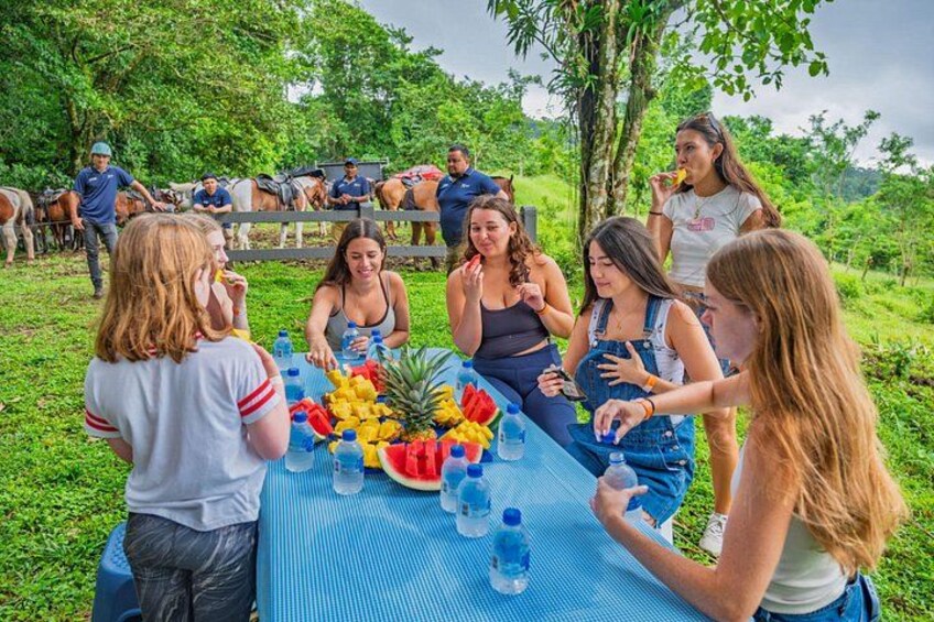 Pacos Horseback Riding Fruits Picnic 2