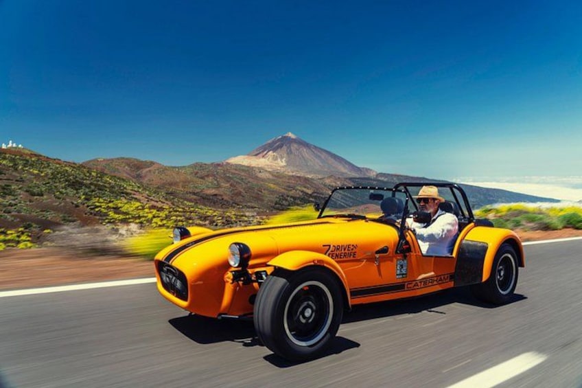 Caterham Lotus 7 – a free-wheeling tentife 1