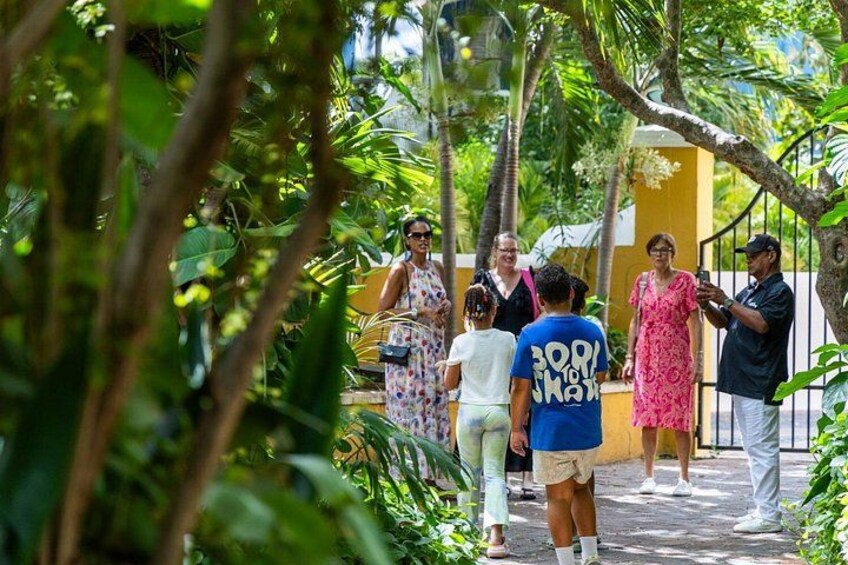 Willemstad, Fort Beekenburg, and Curacao Liqueur Tour 5