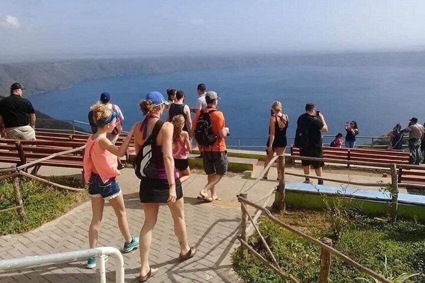 Full Day Tour Masaya Volcano, Art Market and White Villages 5