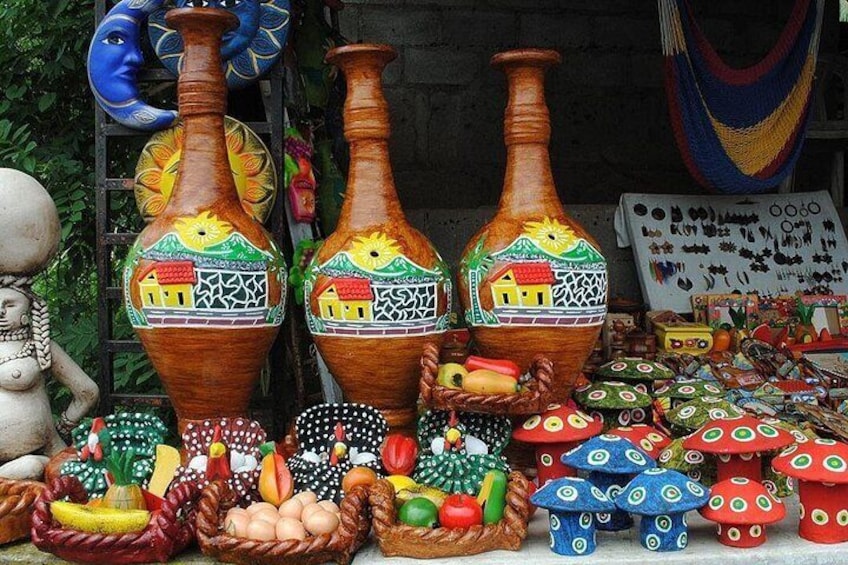Full Day Tour Masaya Volcano, Art Market and White Villages 3