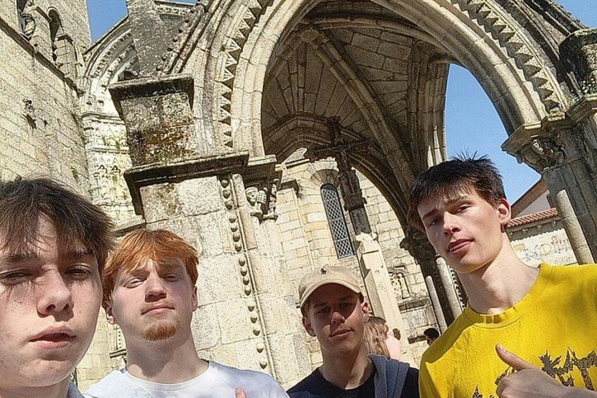 Guimarães Medieval Quest: Break the Curse and Save the City 3