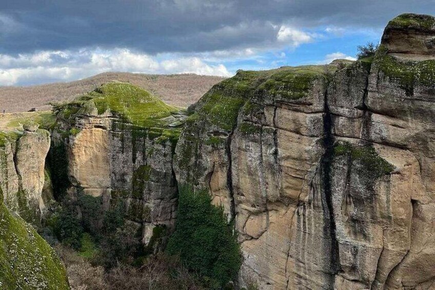 Private 9-Hour Meteora Tour with Luxury Vehicle 5