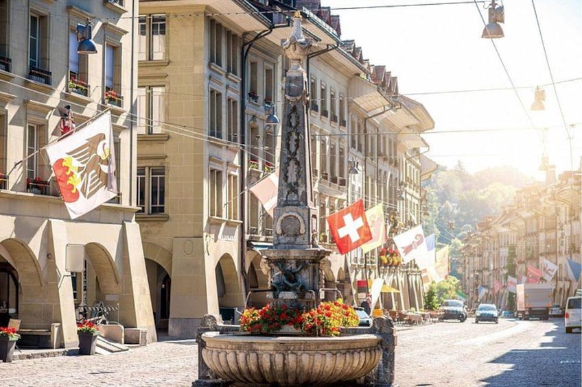 Bern Highlights and Hidden Gems on a Guided Walking Tour 1