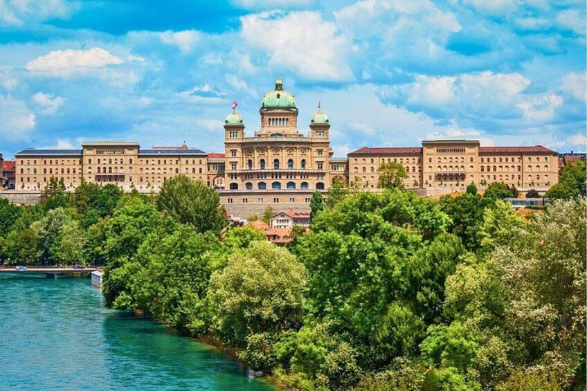 Bern Highlights and Hidden Gems on a Guided Walking Tour 2