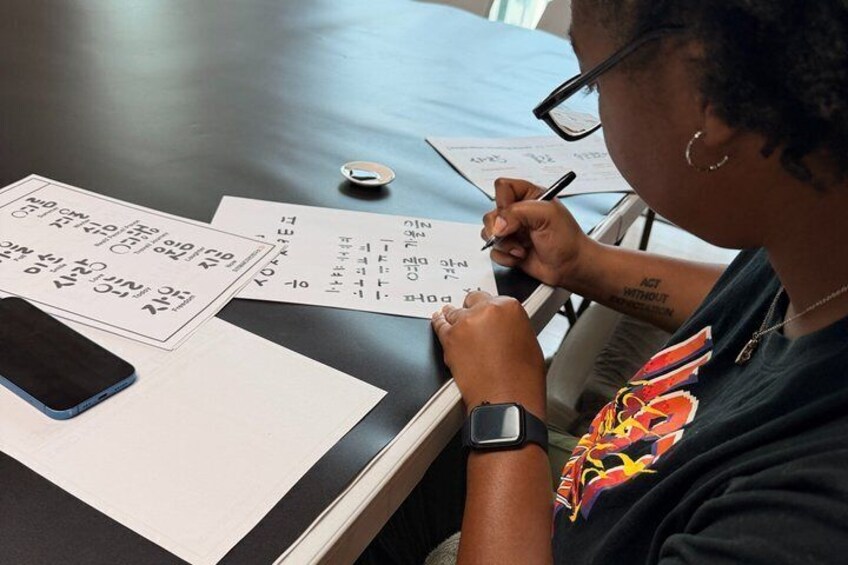 Korean Calligraphy class with Artwork 3