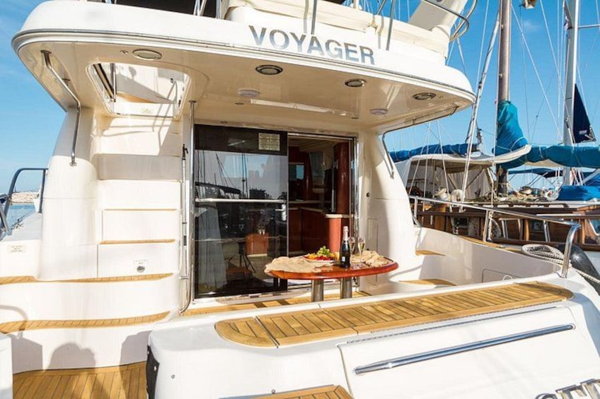Private Charter on the Luxurious Sea Ray 52 Flybridge(Max 20 pax) 4