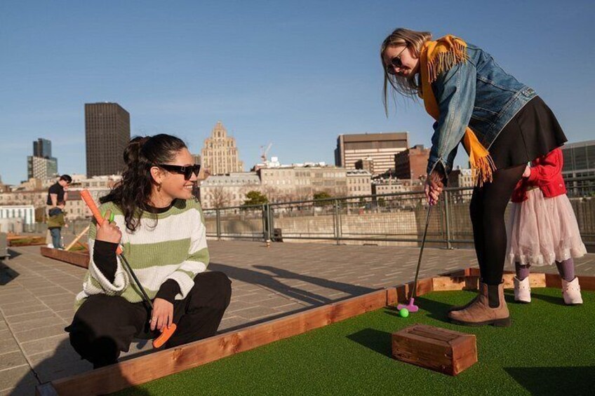 Mini Outdoor Golf in Montreal 4