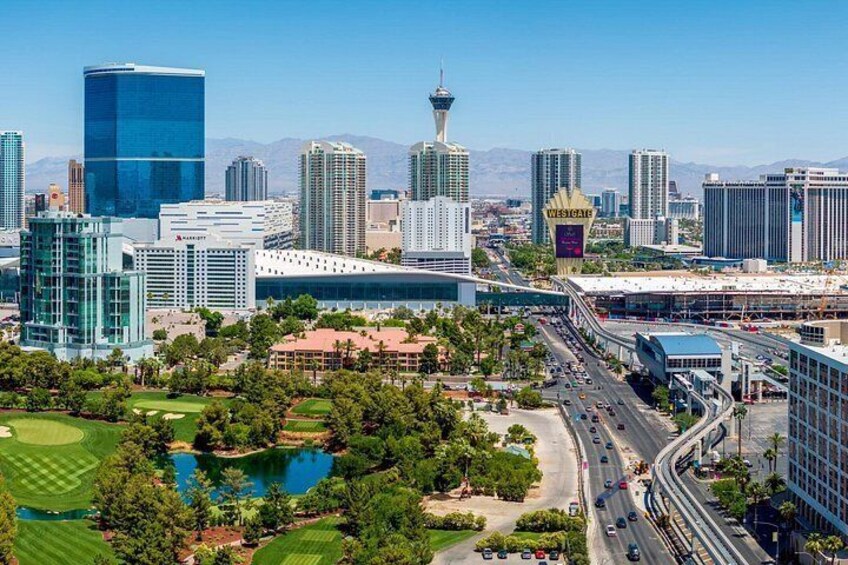 Vegas Vibes & Icons: Private City Highlights Tour 2
