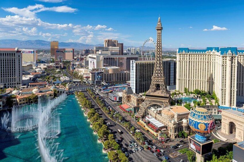 Vegas Vibes & Icons: Private City Highlights Tour 2