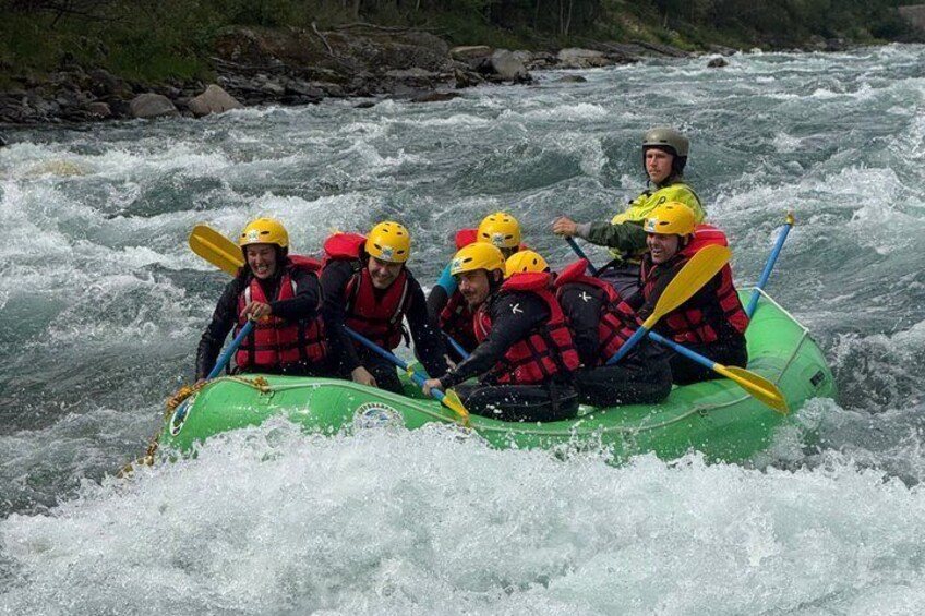 Whitewater Rafting on the Sjoa River Grade 3 Action Tour 4