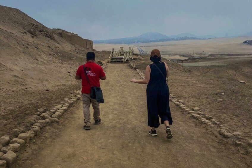 Pachacamac Inca Temple + museum and private mobility 5