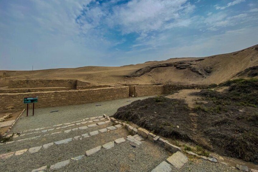 Pachacamac Inca Temple + museum and private mobility 2