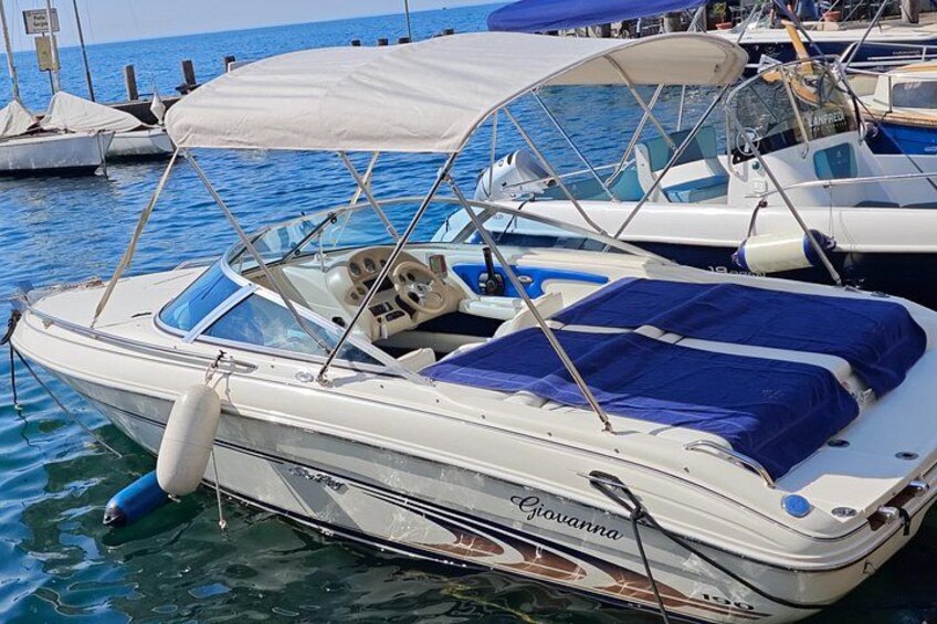 Sea Ray 190 CB rental with 4H license in Gargnano 1