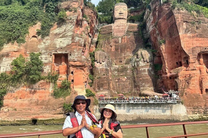 One Day Chengdu Itinerary Panda and Buddha Adventure 2