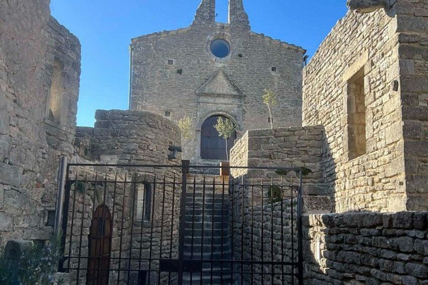 The magnificent villages of the Luberon on a private day 2