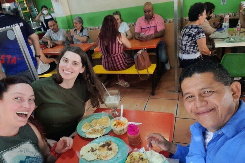Pupusas time !!!!! Photo Benjamin RIvera 4