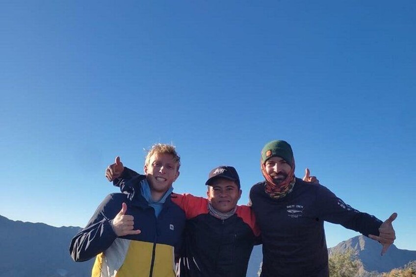 One Day Trek to Mount Rinjani Crater Rim 5