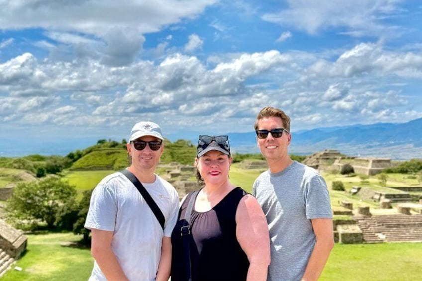 Private Tour: monte Albán Teotitlan del valle & Hierve el agua 1